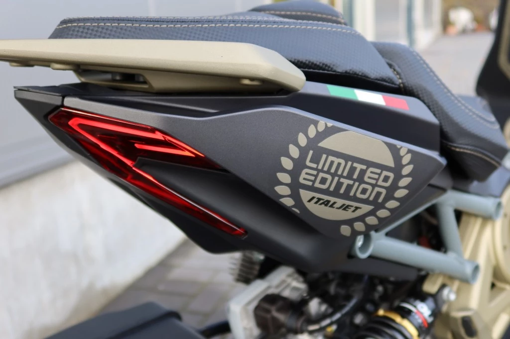 Hoofdafbeelding Italjet Dragster