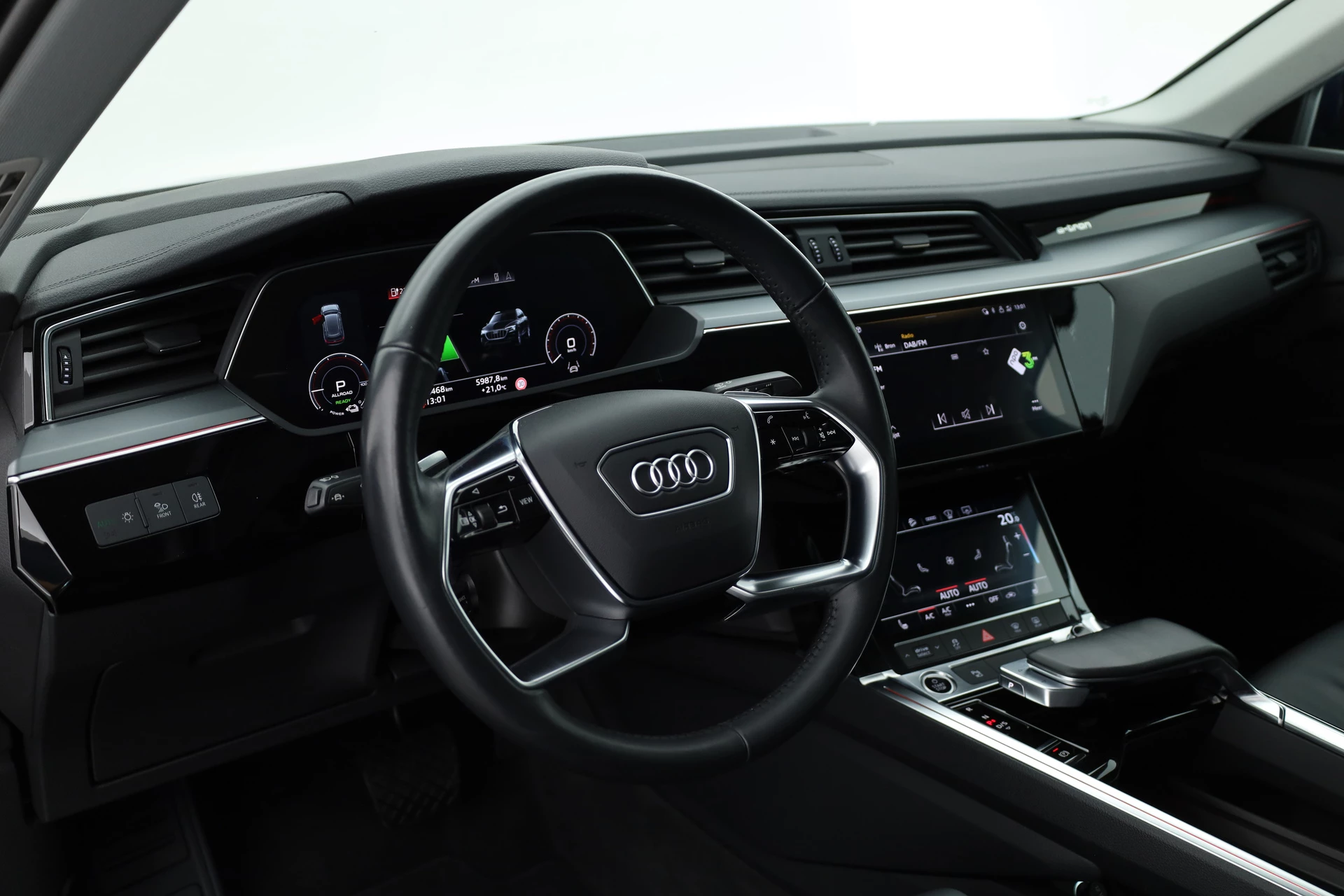 Hoofdafbeelding Audi e-tron