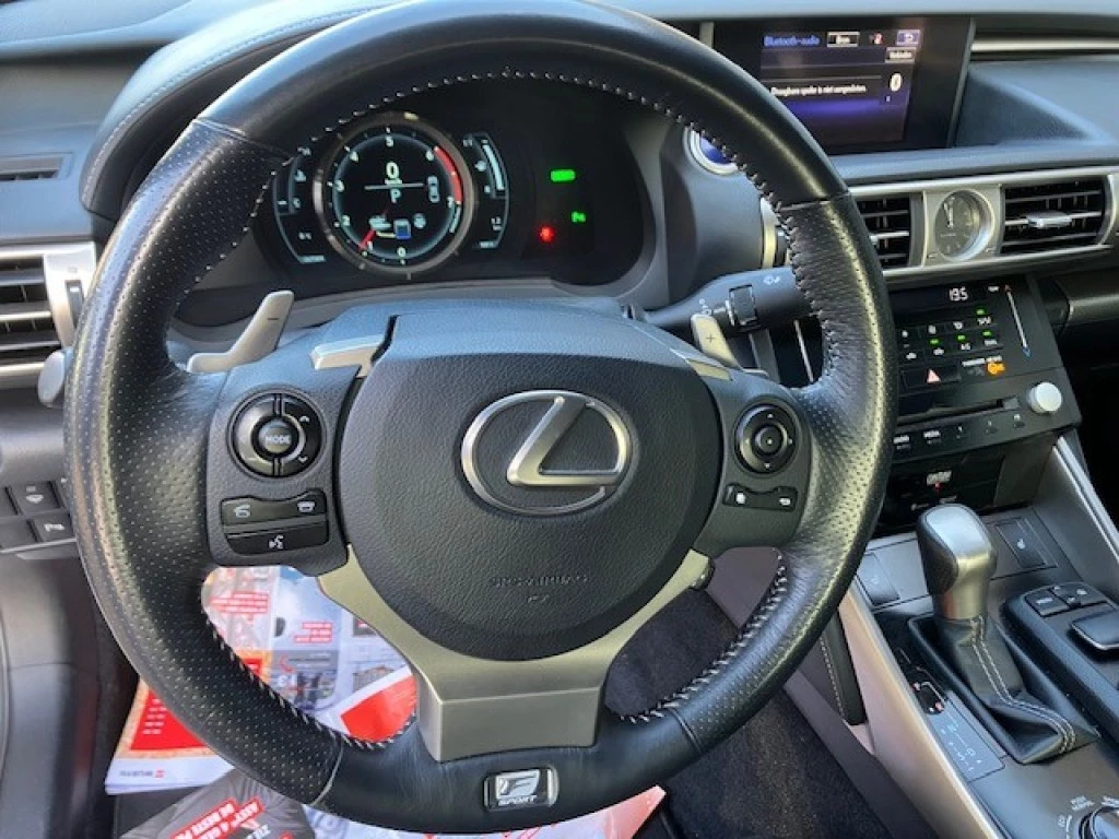 Hoofdafbeelding Lexus IS