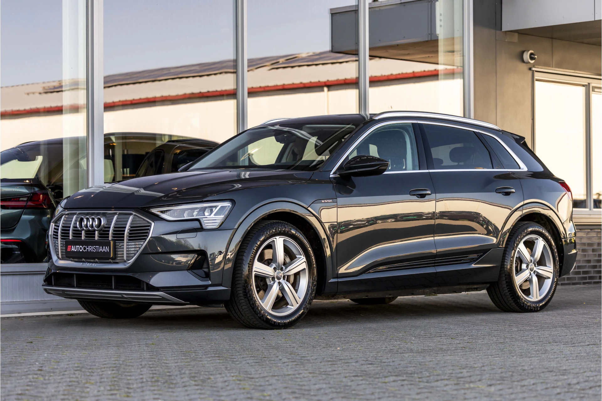 Hoofdafbeelding Audi e-tron