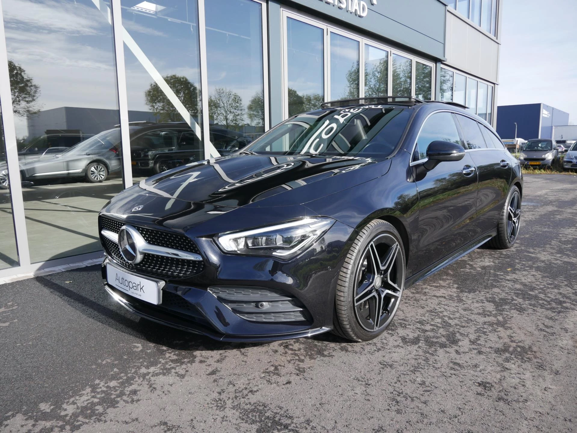 Hoofdafbeelding Mercedes-Benz CLA