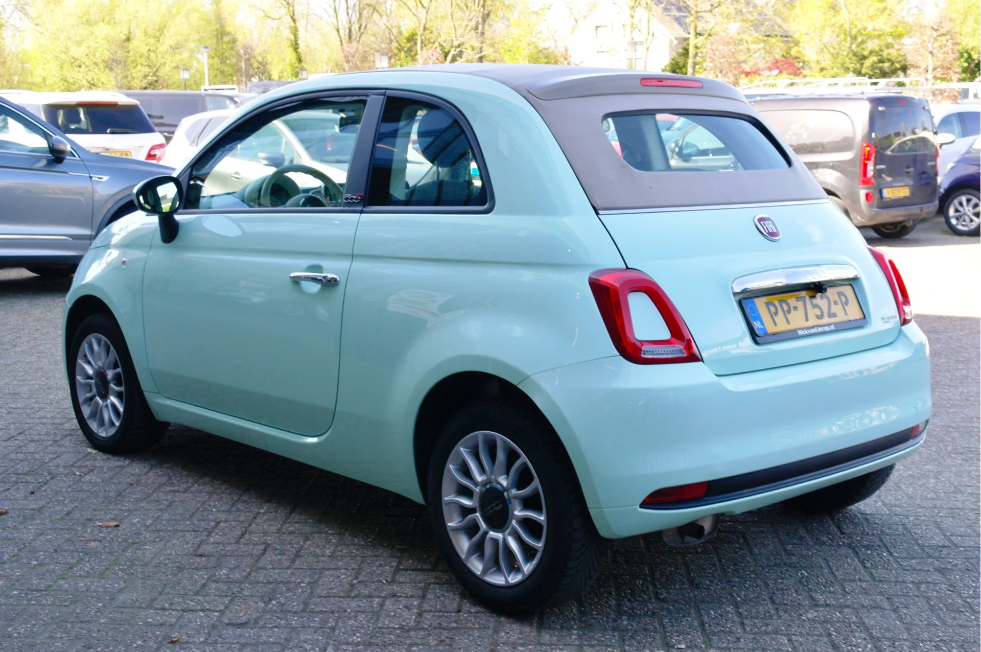 Hoofdafbeelding Fiat 500C