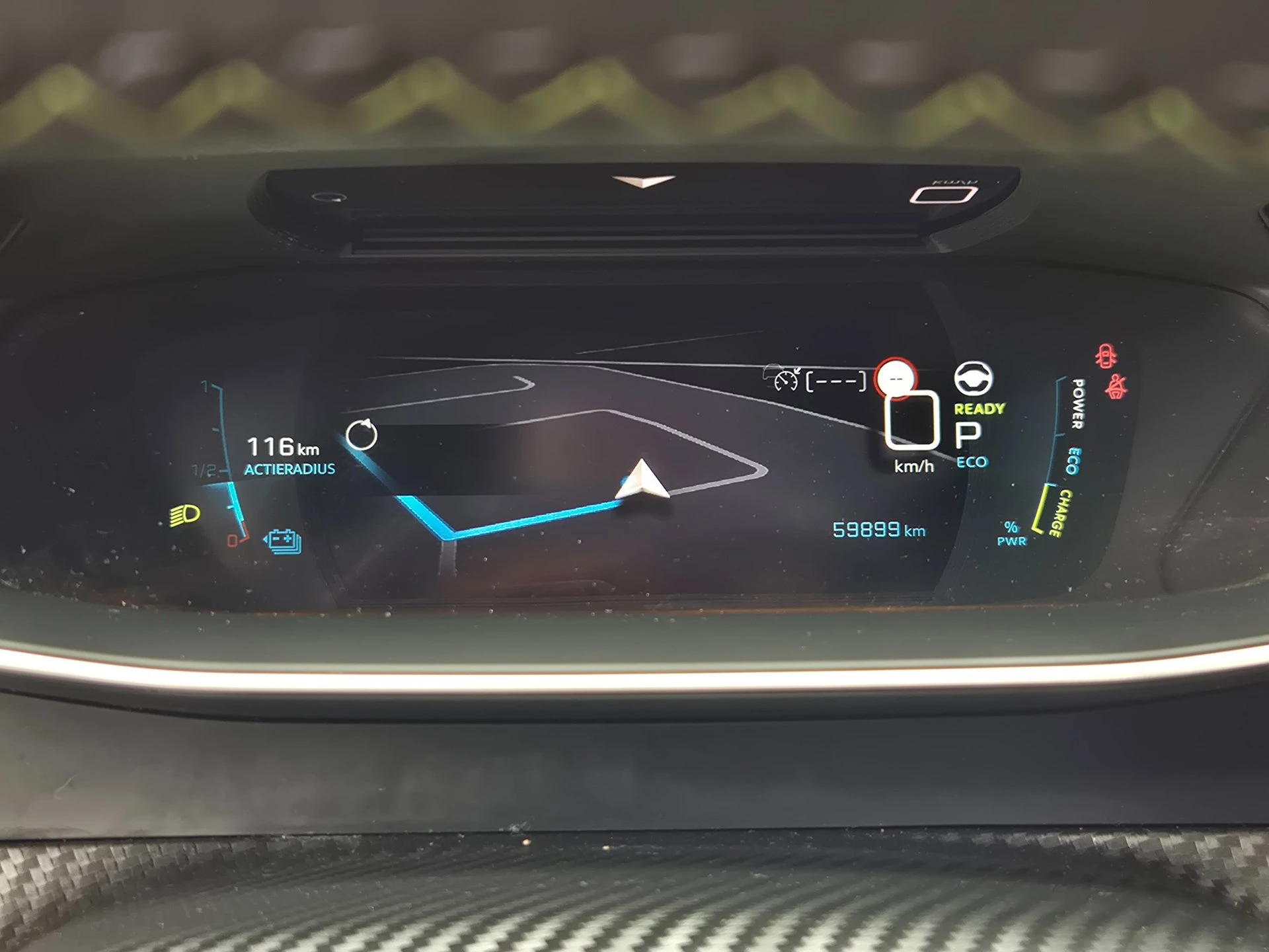 Hoofdafbeelding Peugeot e-2008