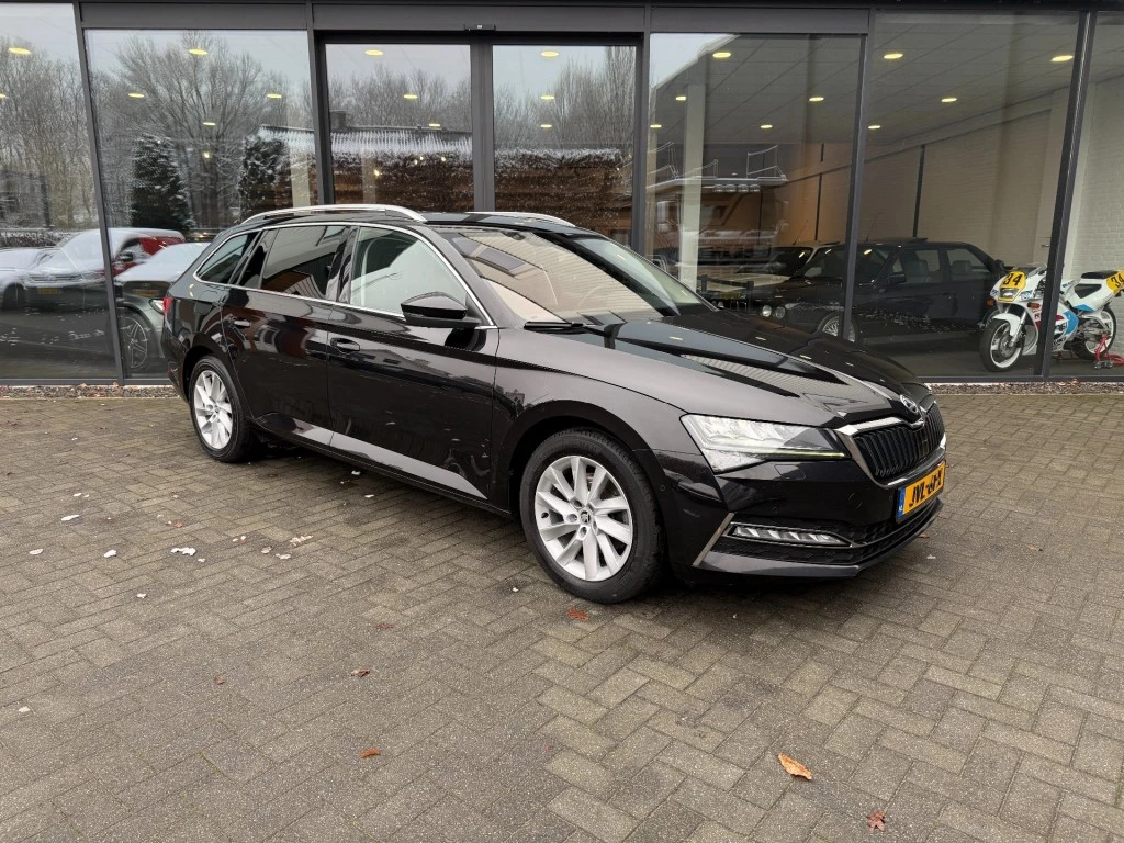 Hoofdafbeelding Škoda Superb