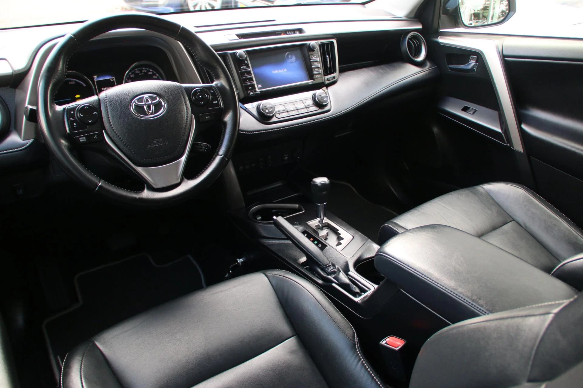 Hoofdafbeelding Toyota RAV4