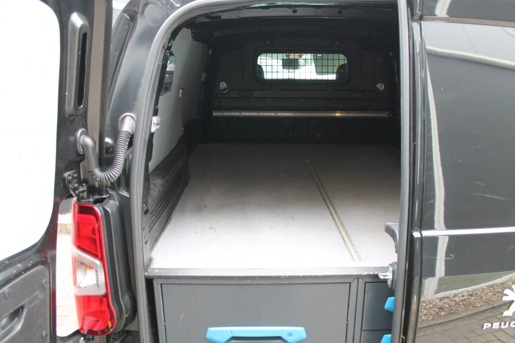 Hoofdafbeelding Peugeot Partner