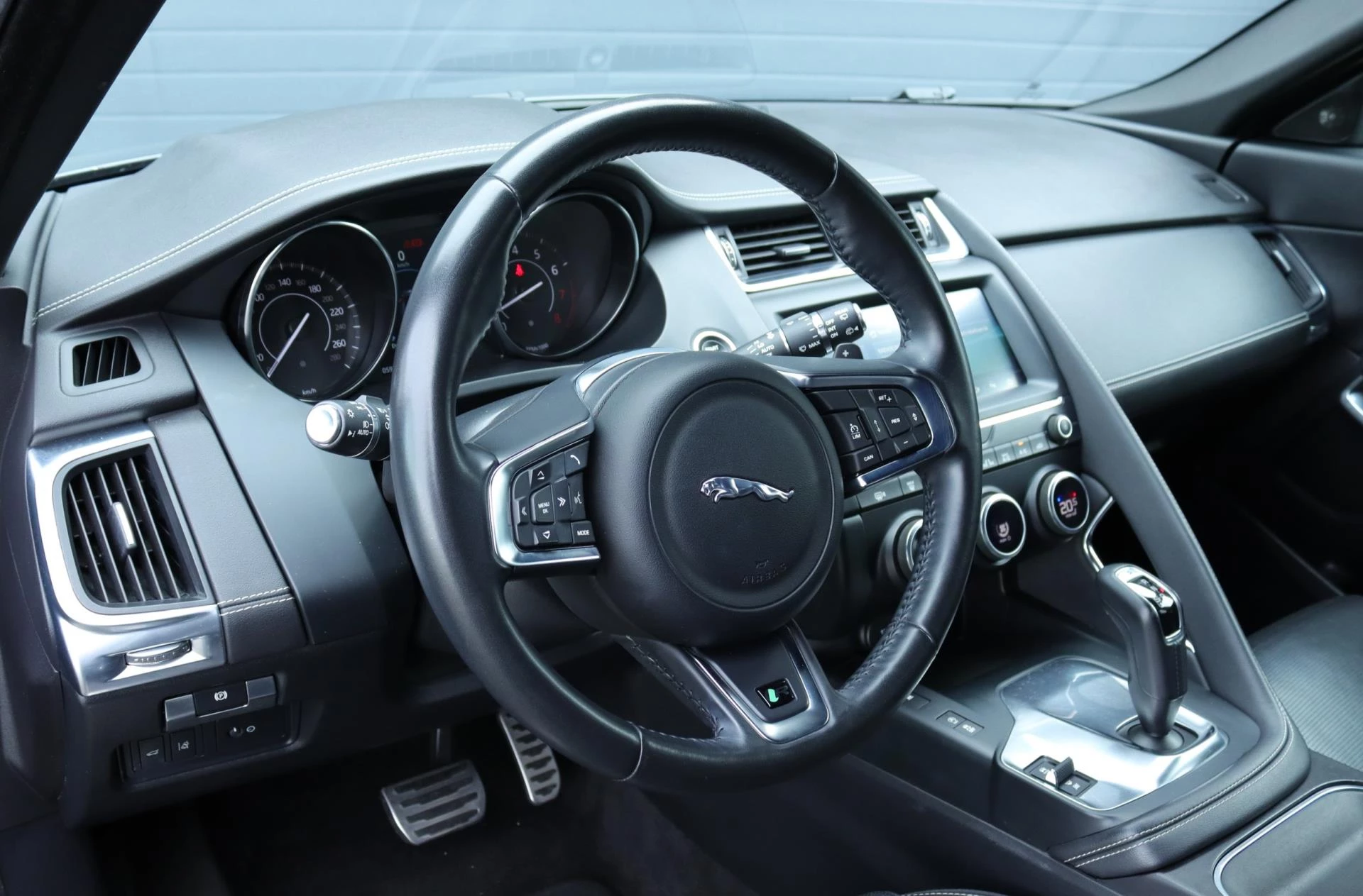 Hoofdafbeelding Jaguar E-PACE