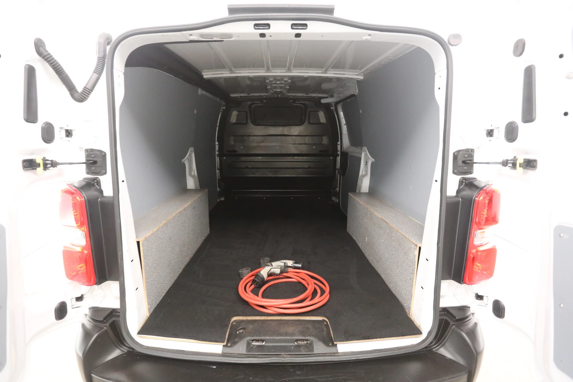 Hoofdafbeelding Peugeot e-Expert