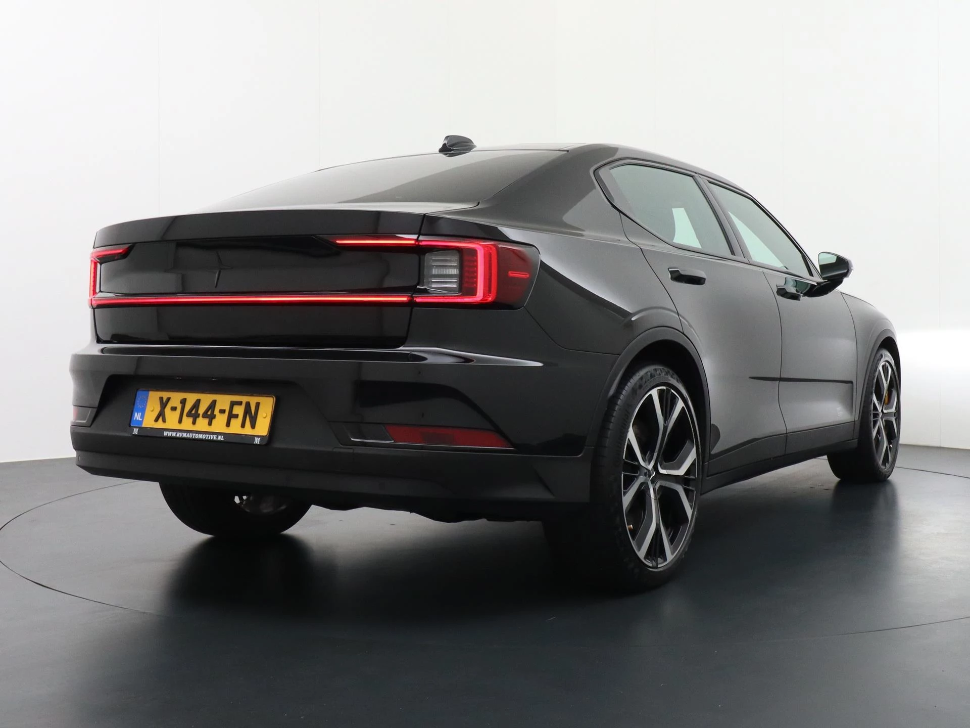 Hoofdafbeelding Polestar 2