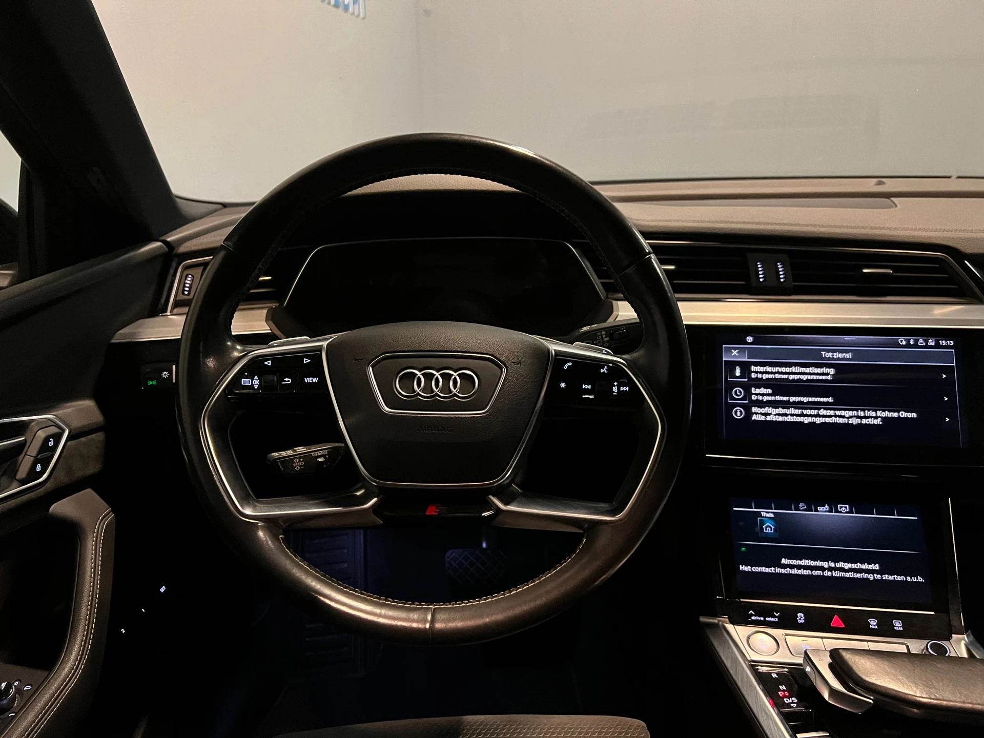 Hoofdafbeelding Audi e-tron