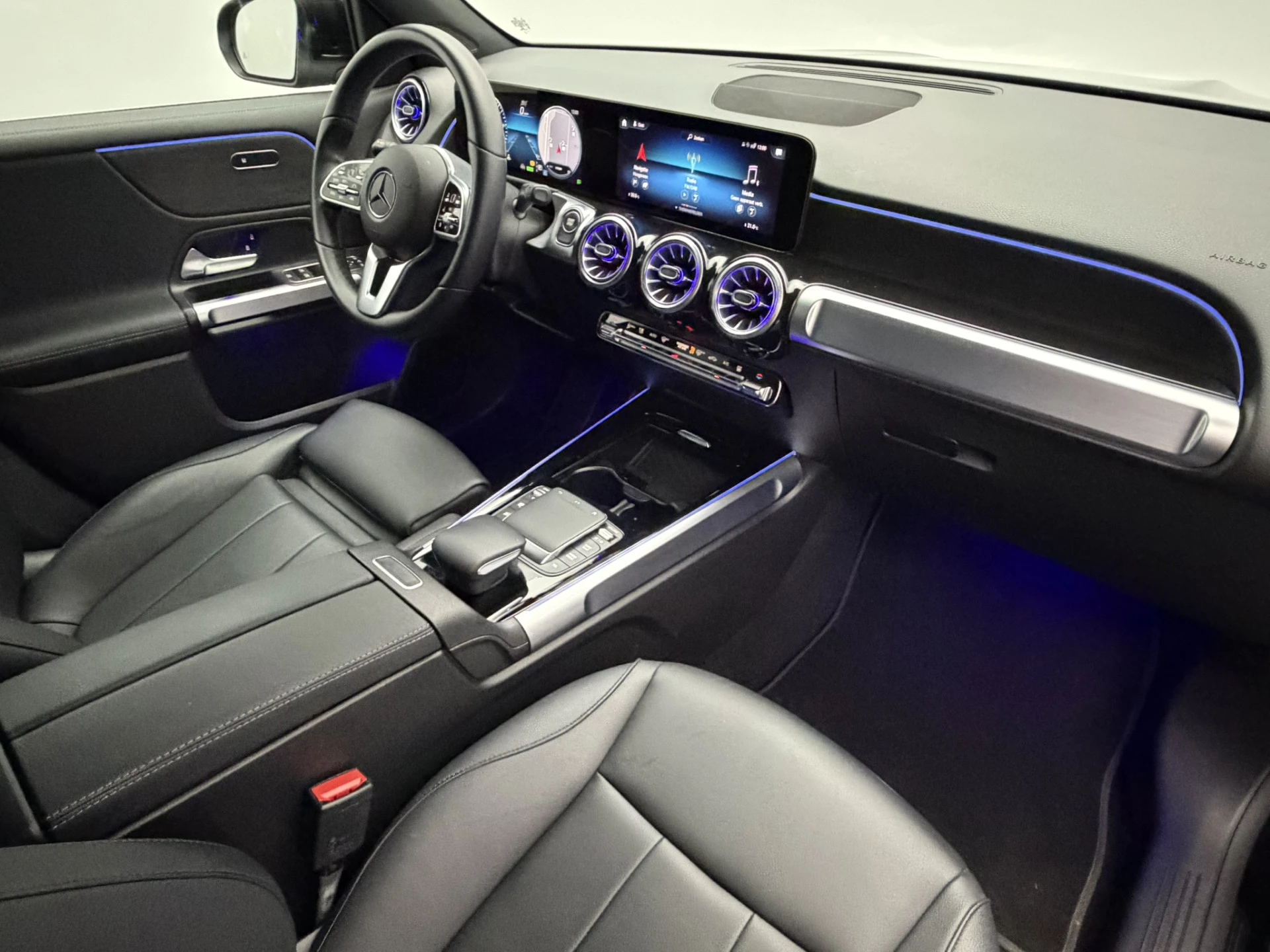 Hoofdafbeelding Mercedes-Benz EQB