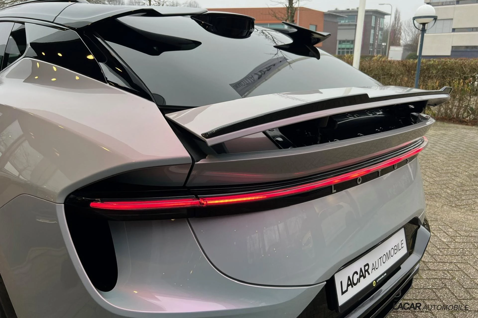 Hoofdafbeelding Lotus Eletre