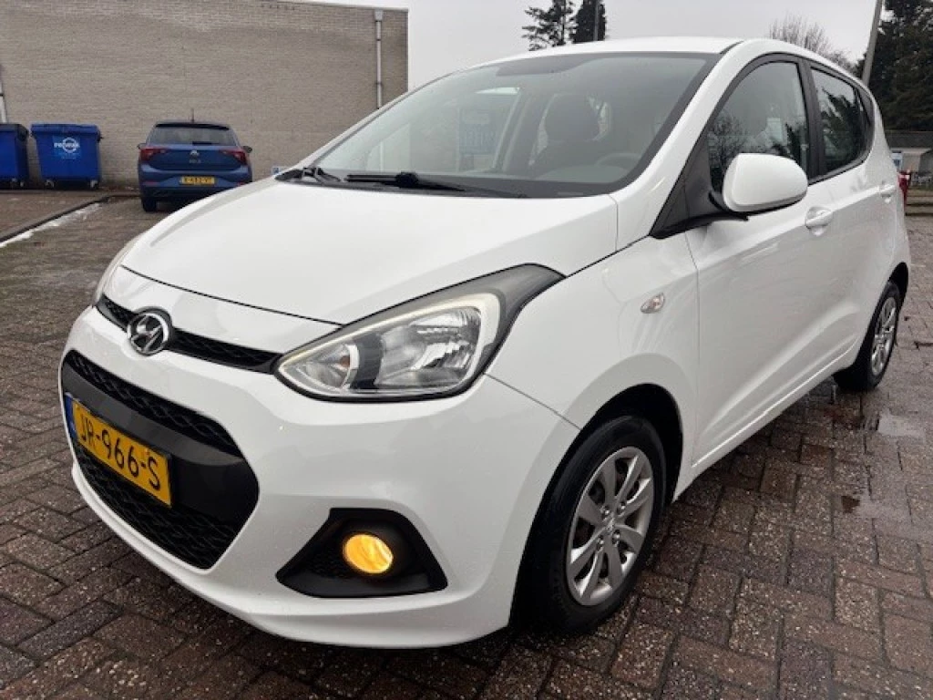Hoofdafbeelding Hyundai i10