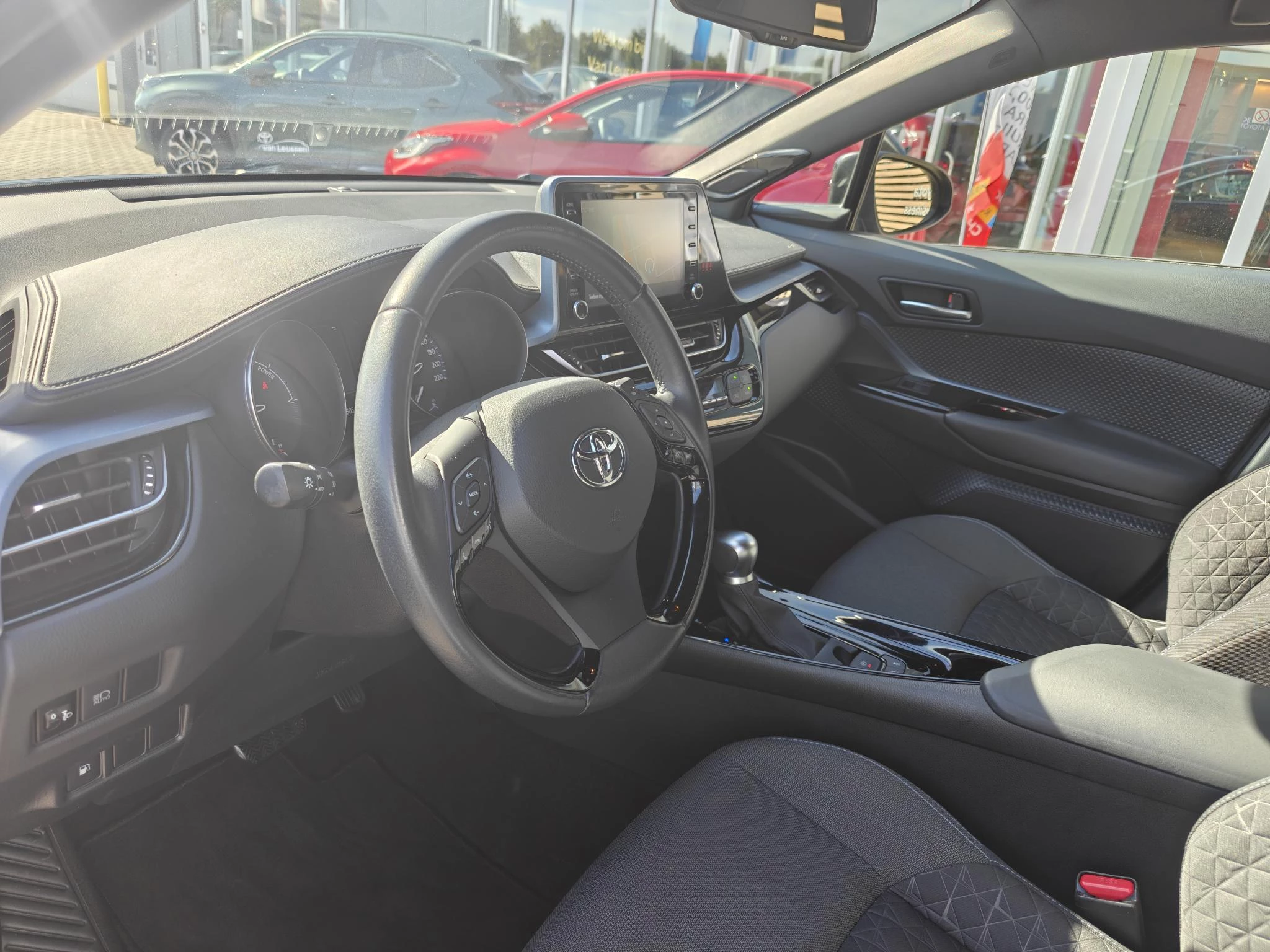 Hoofdafbeelding Toyota C-HR