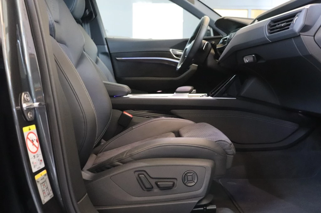 Hoofdafbeelding Audi e-tron