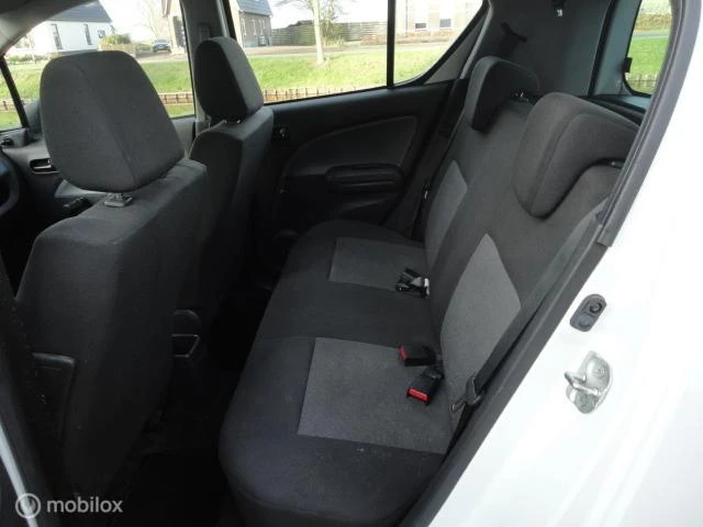 Hoofdafbeelding Opel Agila