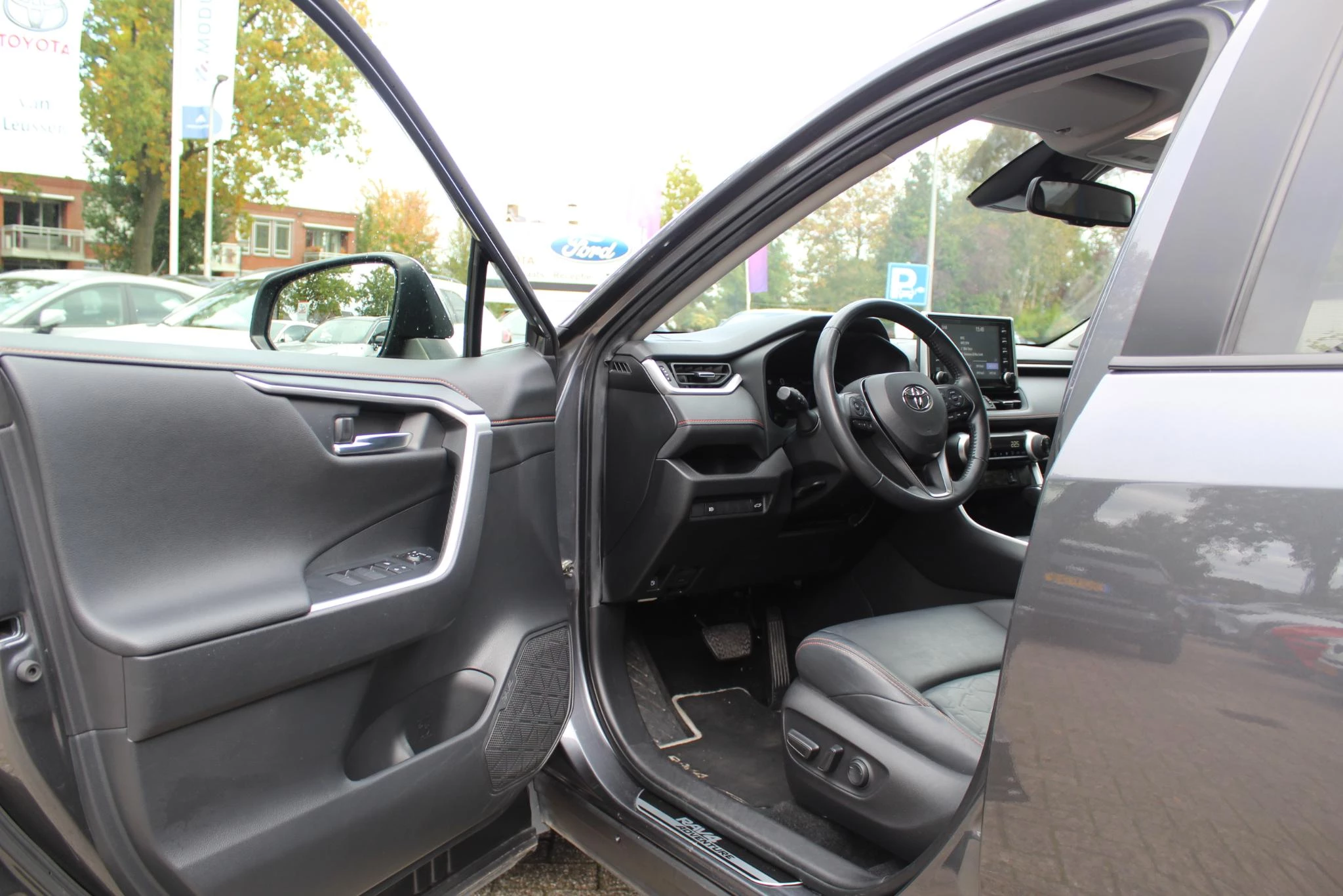 Hoofdafbeelding Toyota RAV4