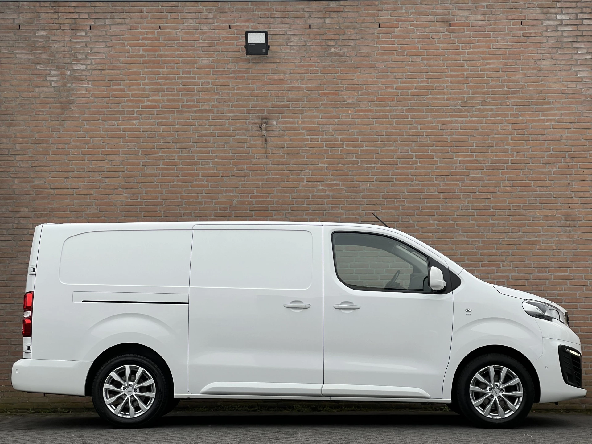 Hoofdafbeelding Peugeot Expert