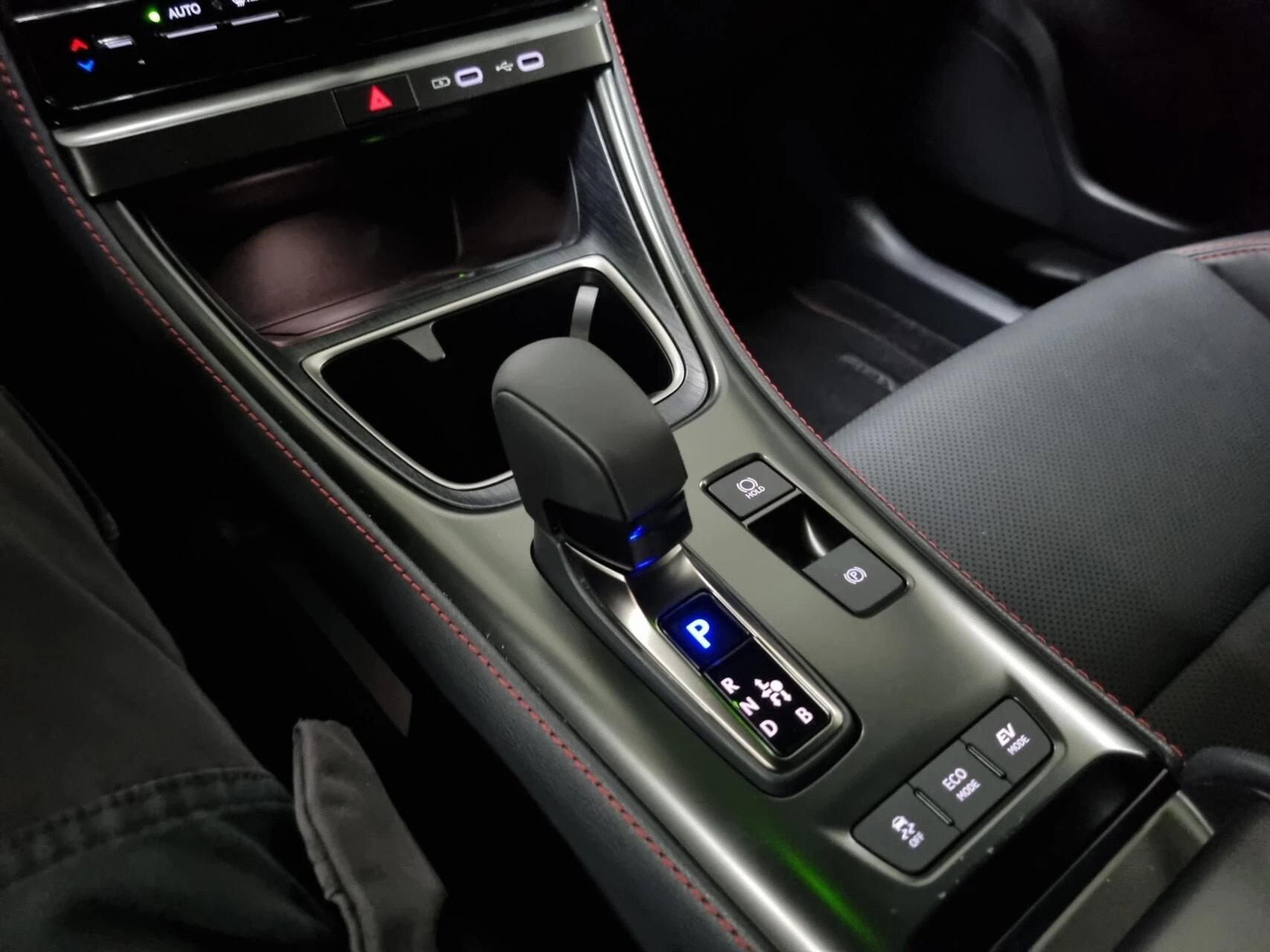 Hoofdafbeelding Lexus LBX