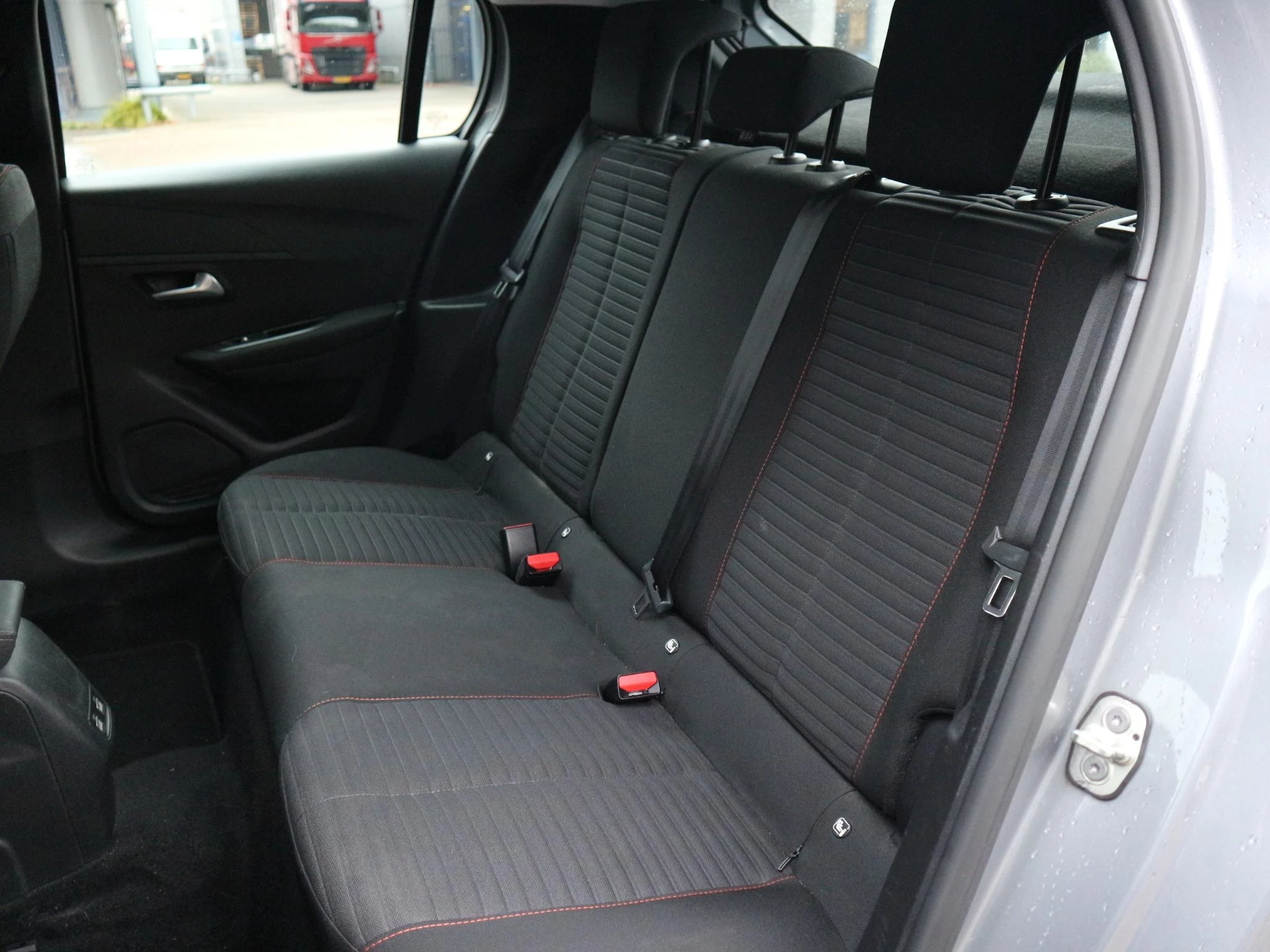 Hoofdafbeelding Peugeot e-208