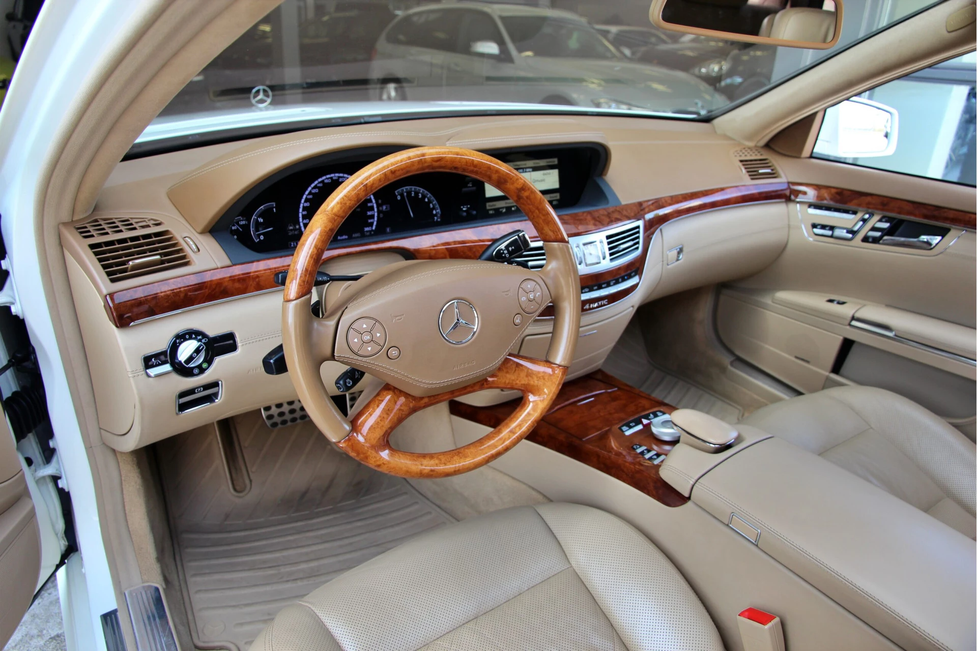 Hoofdafbeelding Mercedes-Benz S-Klasse