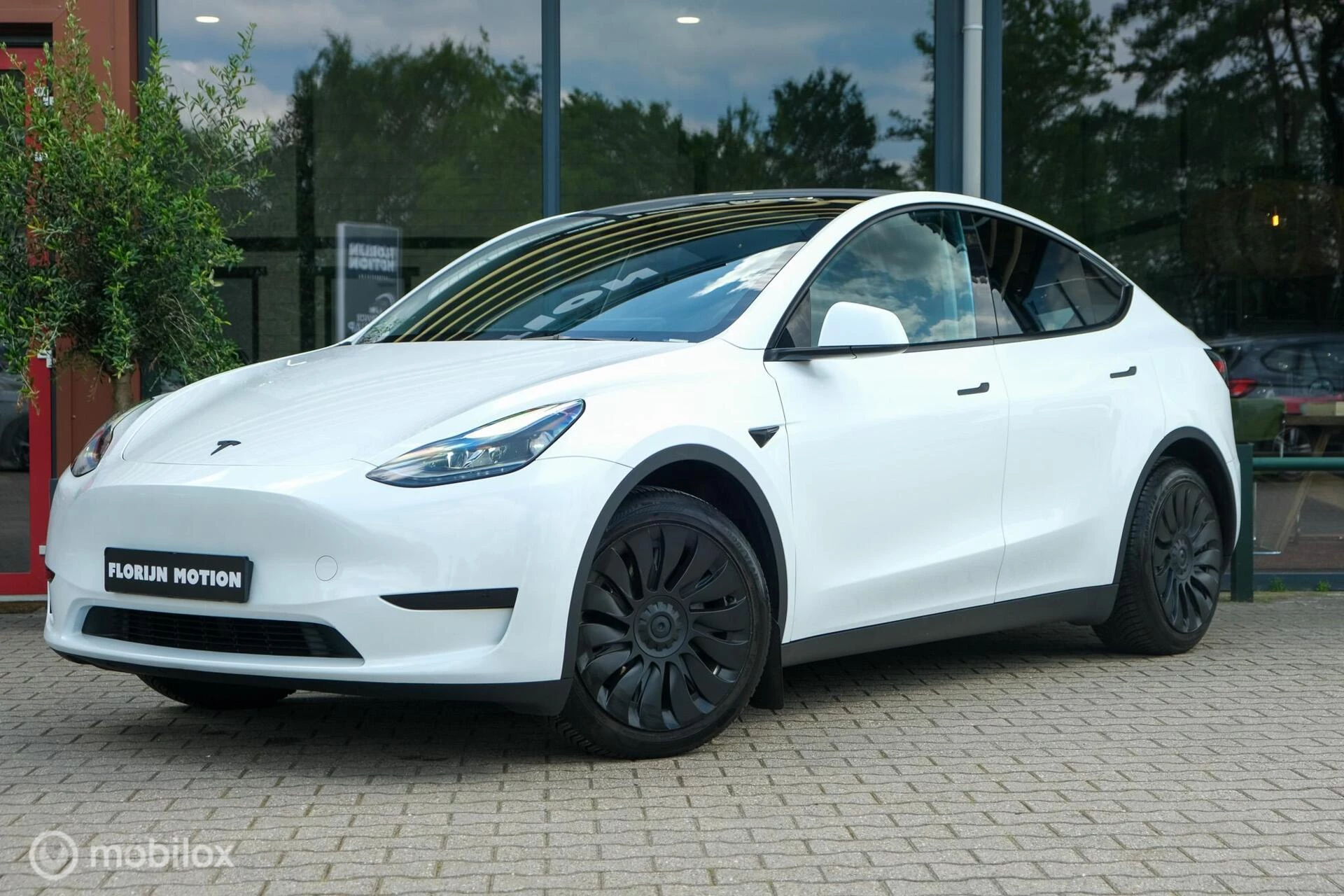Hoofdafbeelding Tesla Model Y