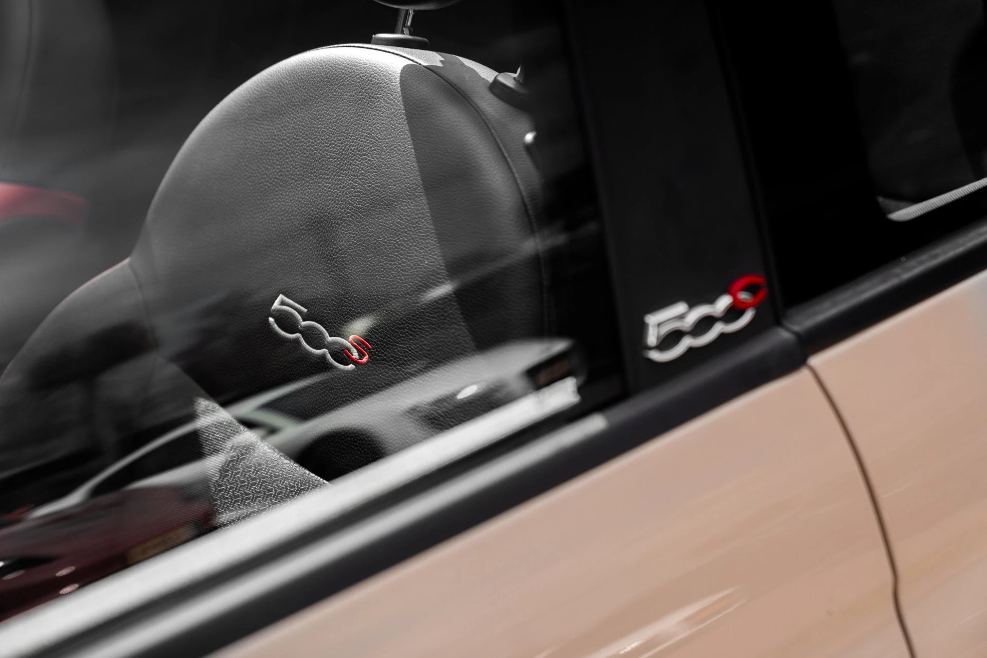 Hoofdafbeelding Fiat 500C