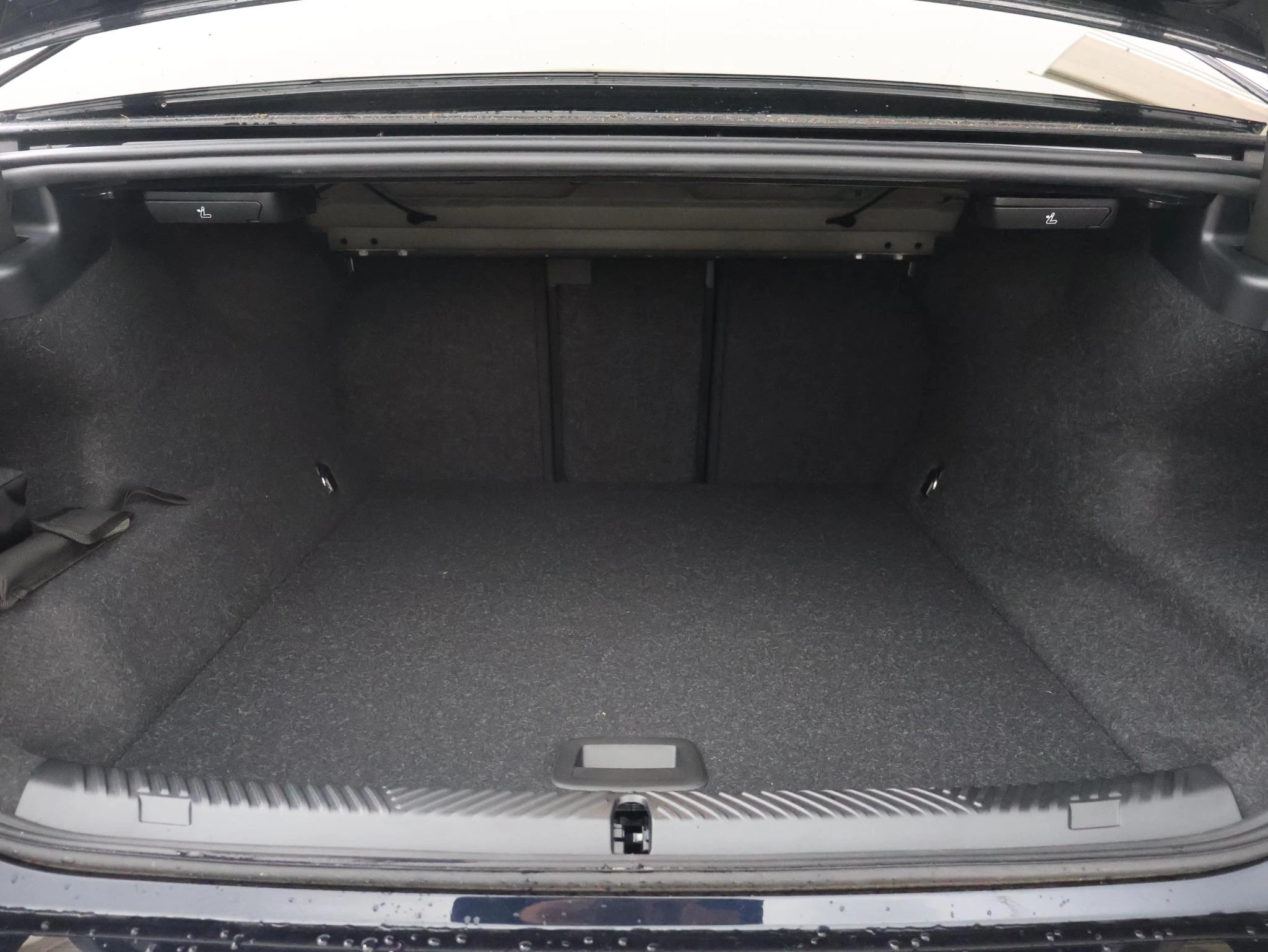 Hoofdafbeelding BMW i5