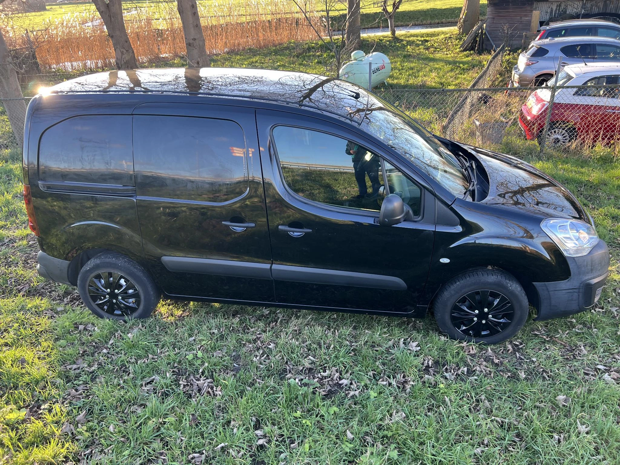 Hoofdafbeelding Peugeot Partner