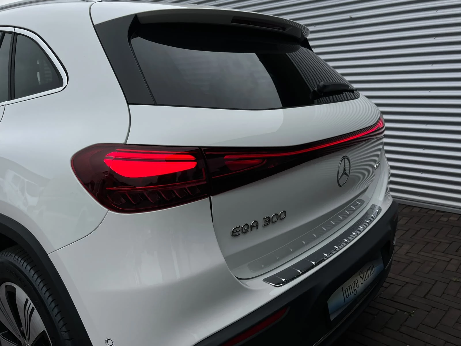 Hoofdafbeelding Mercedes-Benz EQA