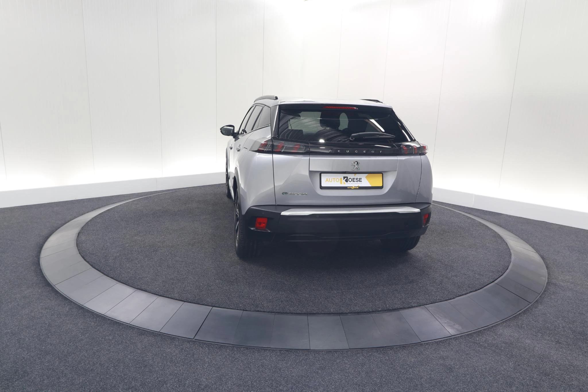 Hoofdafbeelding Peugeot e-2008