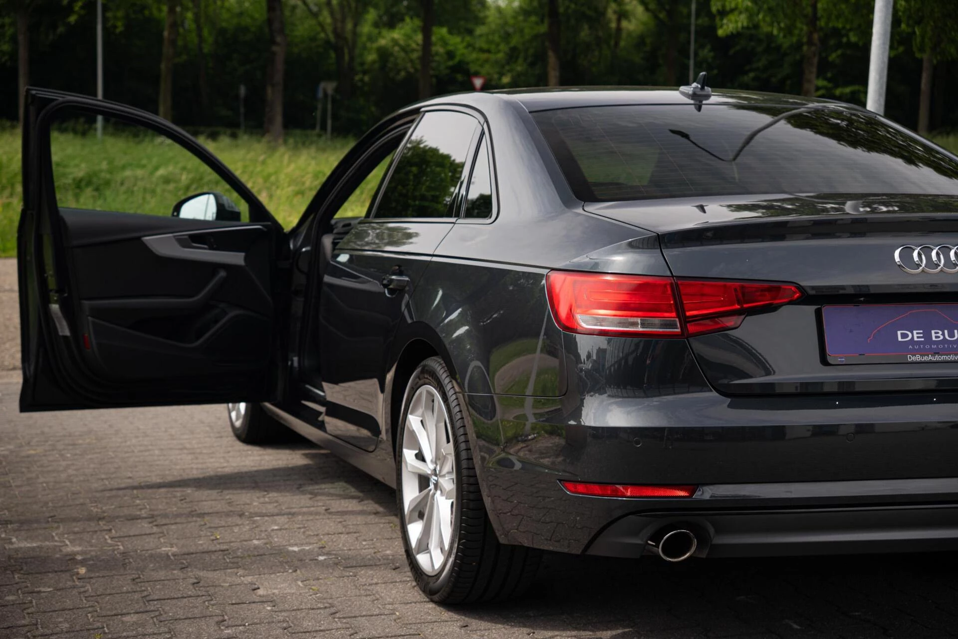 Hoofdafbeelding Audi A4