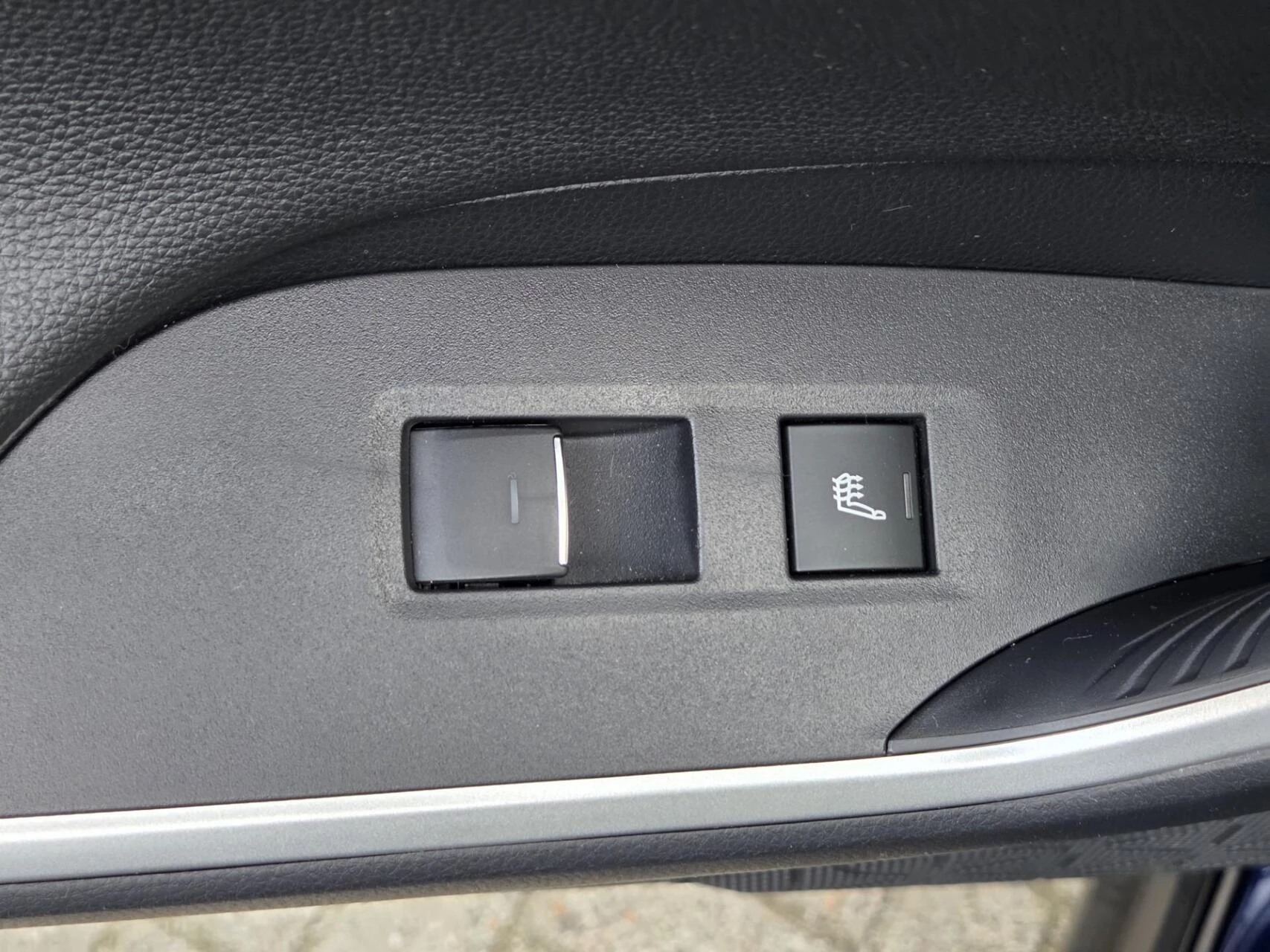 Hoofdafbeelding Suzuki Across