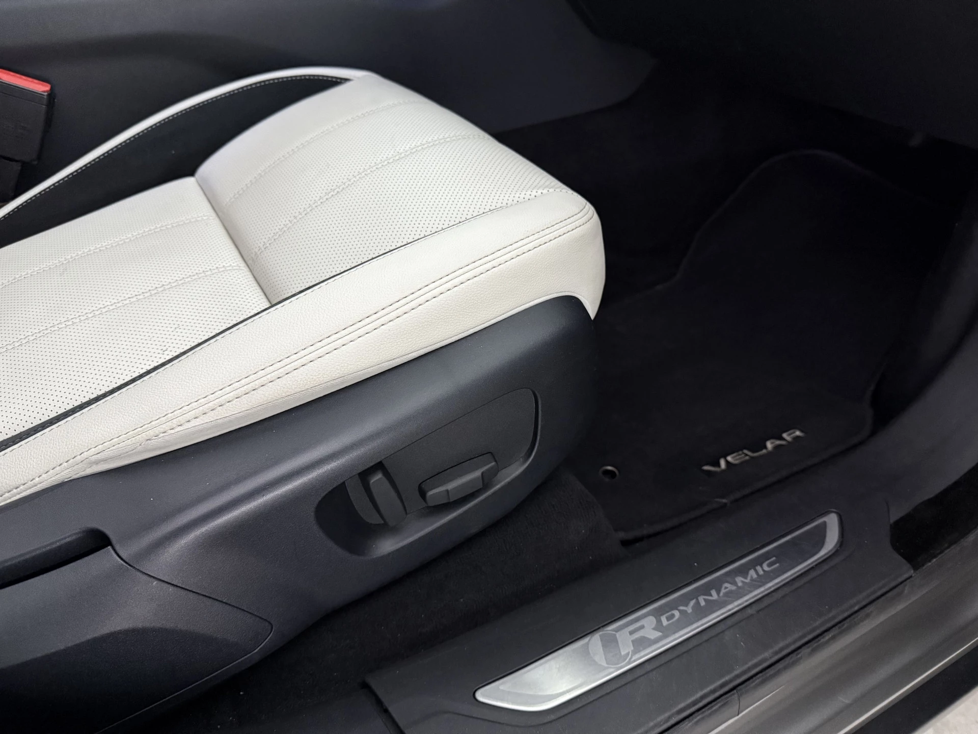 Hoofdafbeelding Land Rover Range Rover Velar