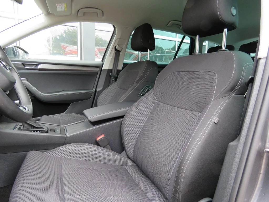 Hoofdafbeelding Škoda Superb