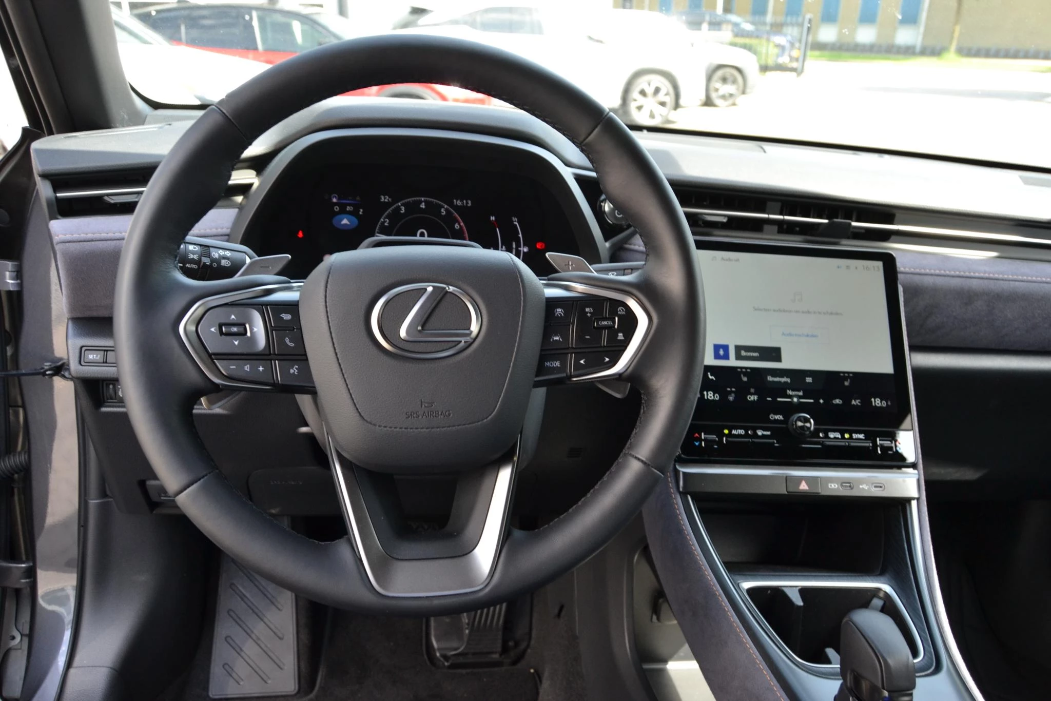 Hoofdafbeelding Lexus LBX