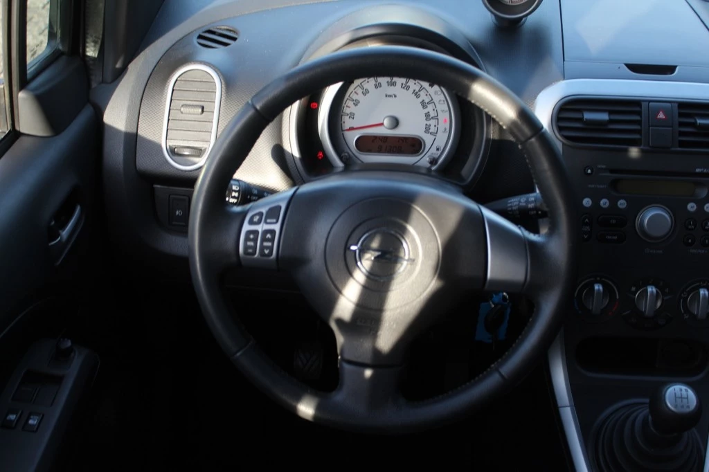 Hoofdafbeelding Opel Agila