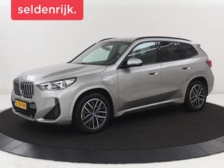 BMW X1 xDrive25e M Sport | SOH 93% | Head-Up |  360 Camera | Stoelverwarming | Trekhaak | Adaptive cruise | Leder/Alcantara | Keyless | Carplay | Side Assist | Adaptief LED | Sportstoelen | PHEV | Plug In