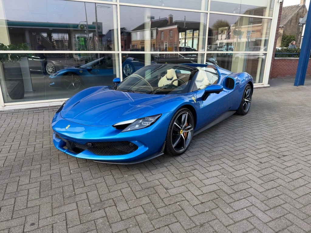 Hoofdafbeelding Ferrari 296