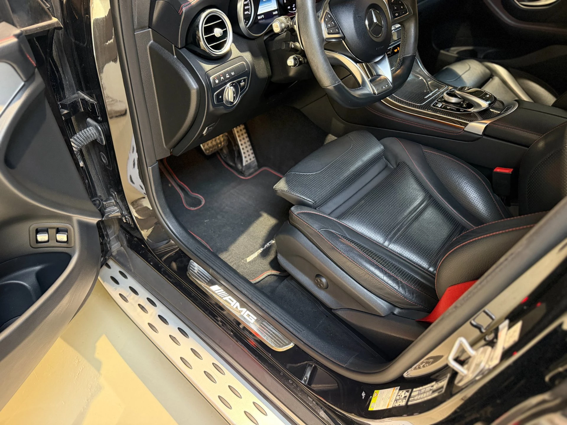 Hoofdafbeelding Mercedes-Benz GLC