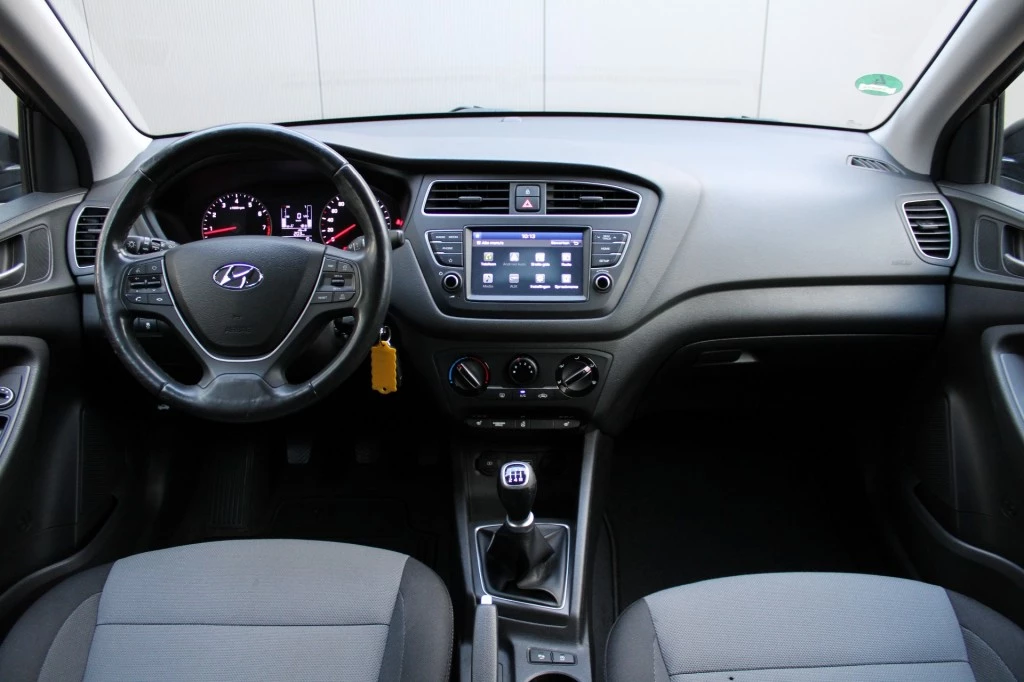 Hoofdafbeelding Hyundai i20