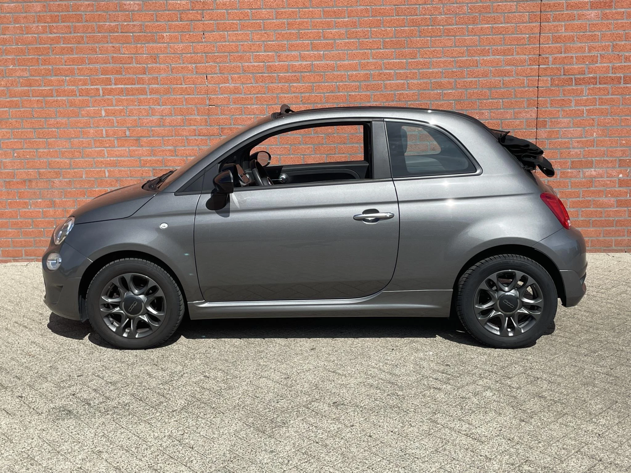Hoofdafbeelding Fiat 500C