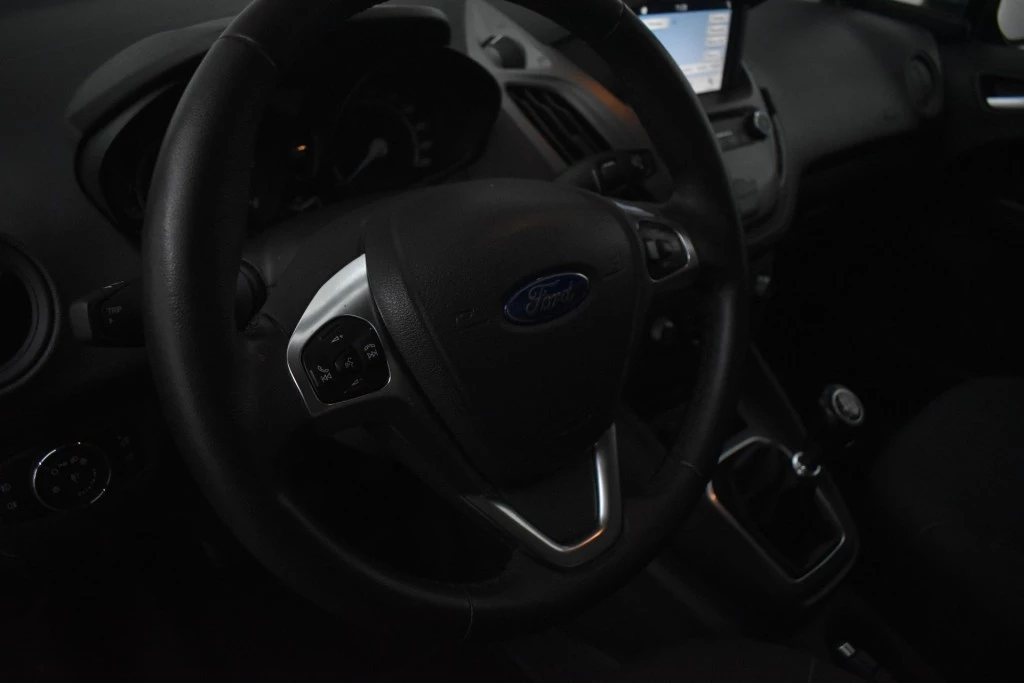Hoofdafbeelding Ford Transit Courier