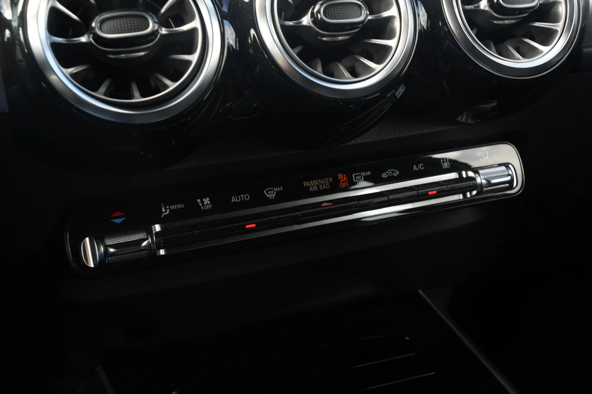 Hoofdafbeelding Mercedes-Benz EQB