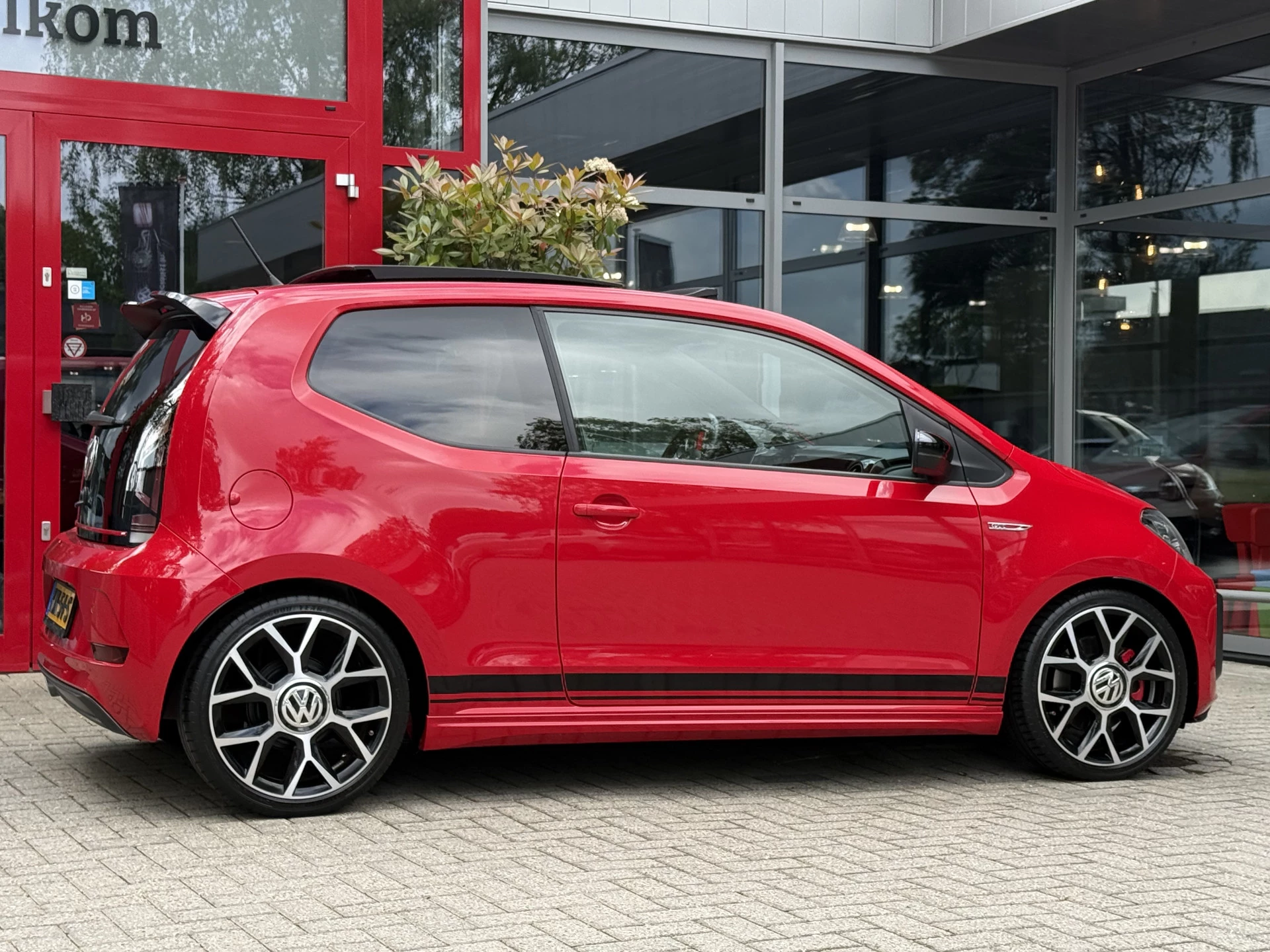 Hoofdafbeelding Volkswagen up!