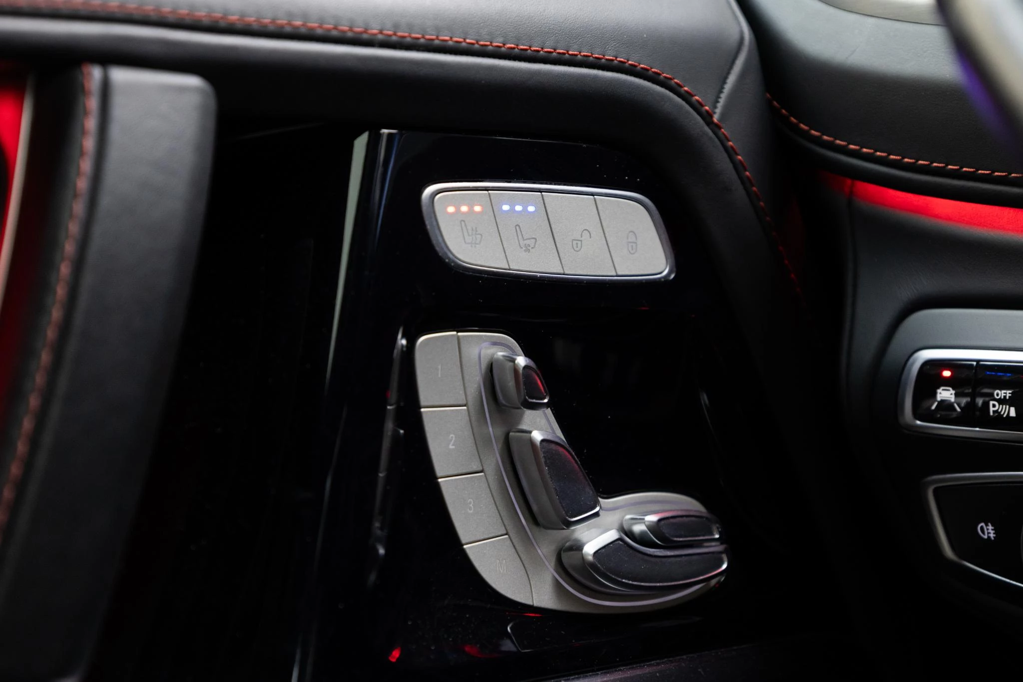 Hoofdafbeelding Mercedes-Benz G-Klasse