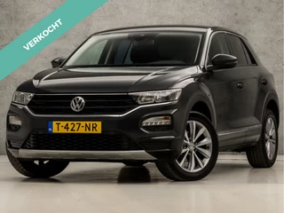 Volkswagen T-Roc 1.0 TSI Sport (STOELVERWARMING, TREKHAAK, GETINT GLAS, SPORTSTOELEN, PARKEERSENSOREN, ARMSTEUN, BLUETOOTH, NIEUWSTAAT)