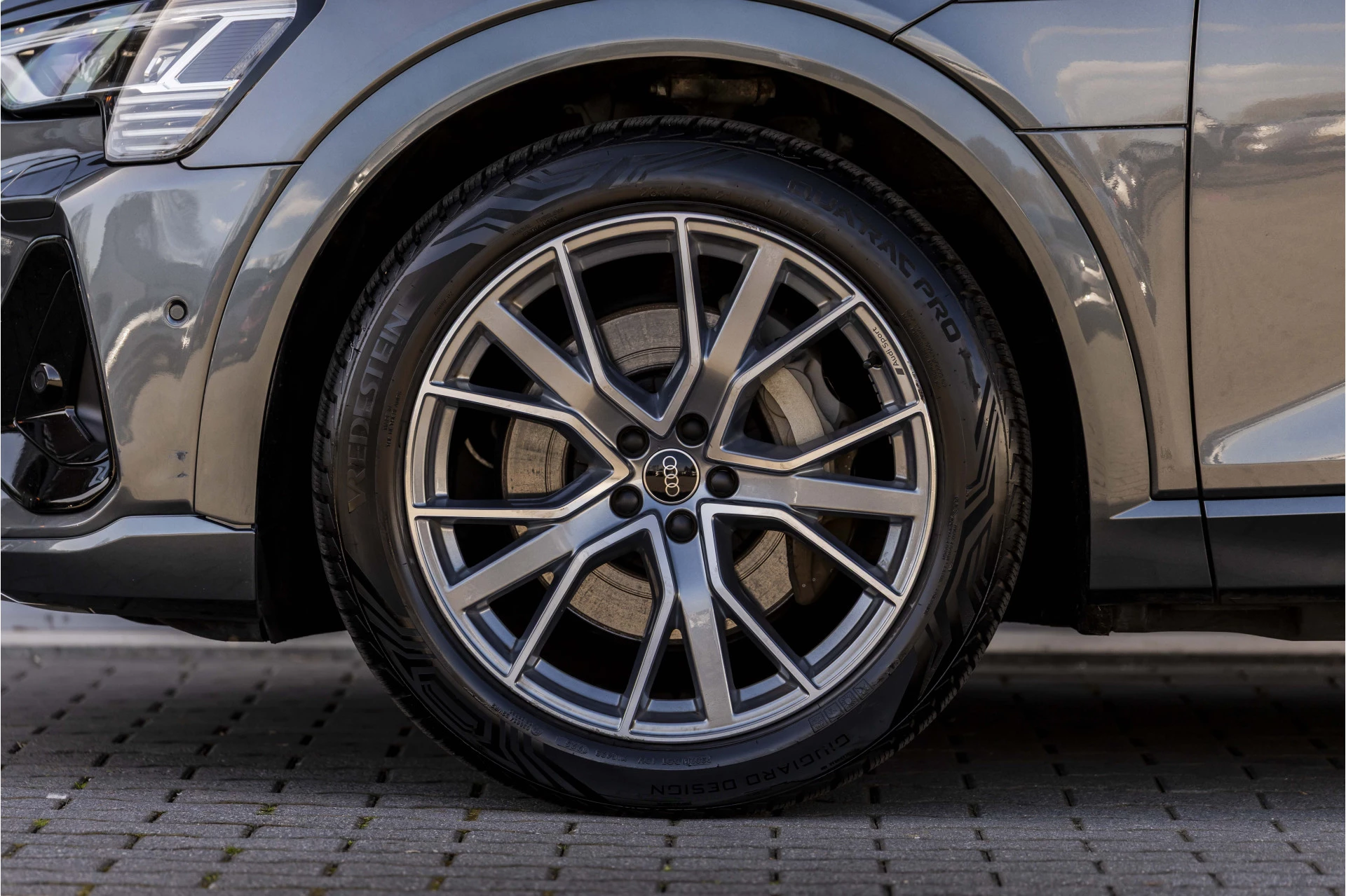 Hoofdafbeelding Audi e-tron