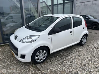 Peugeot 107 1.0-12V XS Jaar apk