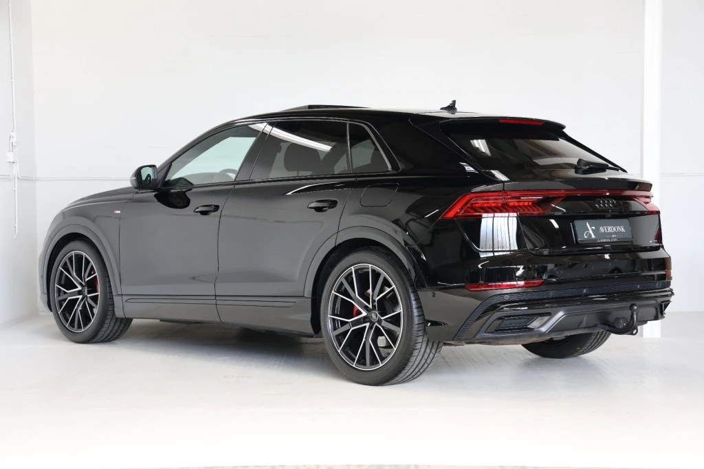 Hoofdafbeelding Audi Q8